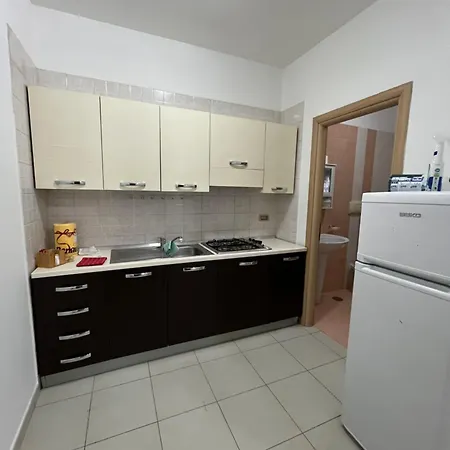 러브호텔 Aurora 포밀리아노 다르코