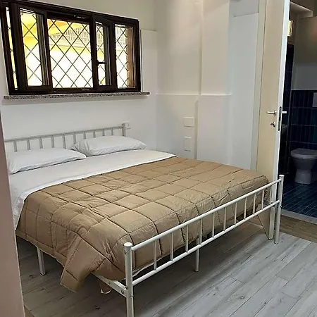 Aurora Liefdeshotel Pomigliano d'Arco
